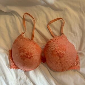 NWOT Victoria's Secret Women's Dream Angels Push Up Bra